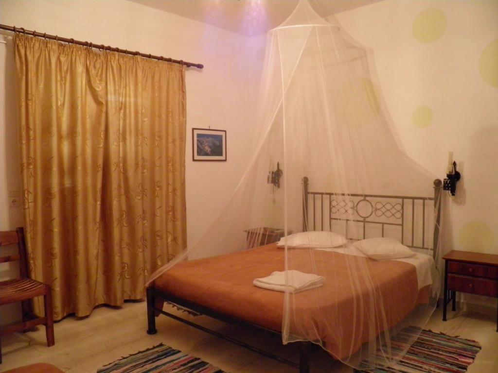 Mirsini Pansion Hotel Karterádosz Szoba fotó