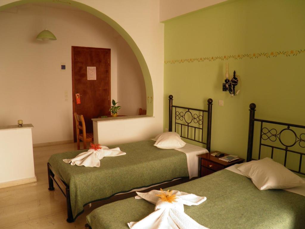 Mirsini Pansion Hotel Karterádosz Szoba fotó