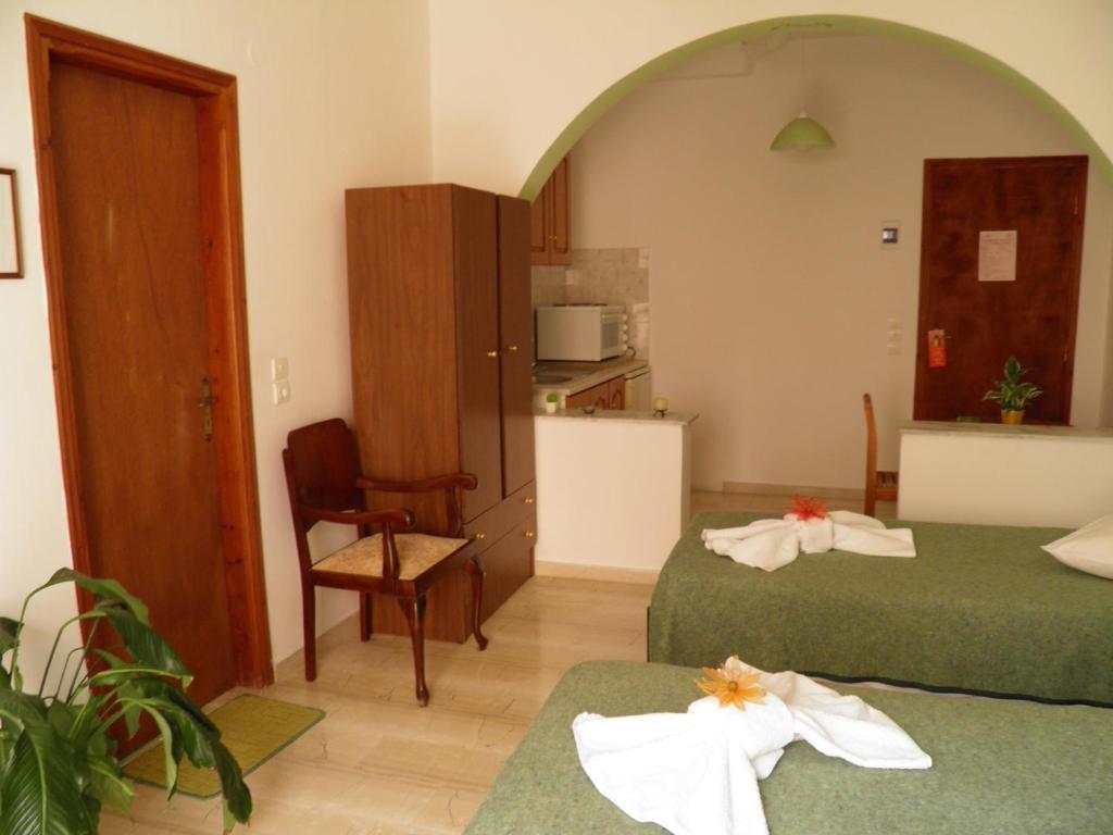 Mirsini Pansion Hotel Karterádosz Kültér fotó
