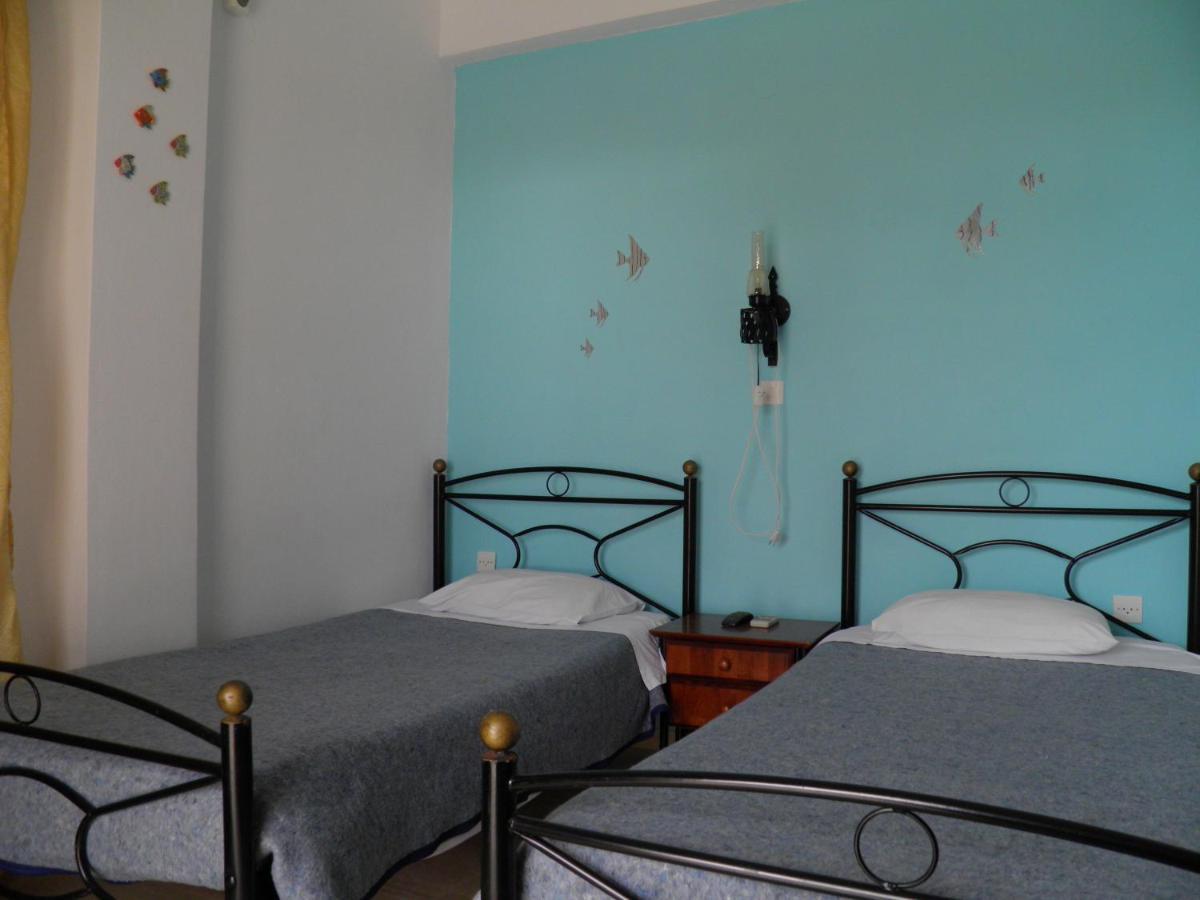 Mirsini Pansion Hotel Karterádosz Kültér fotó